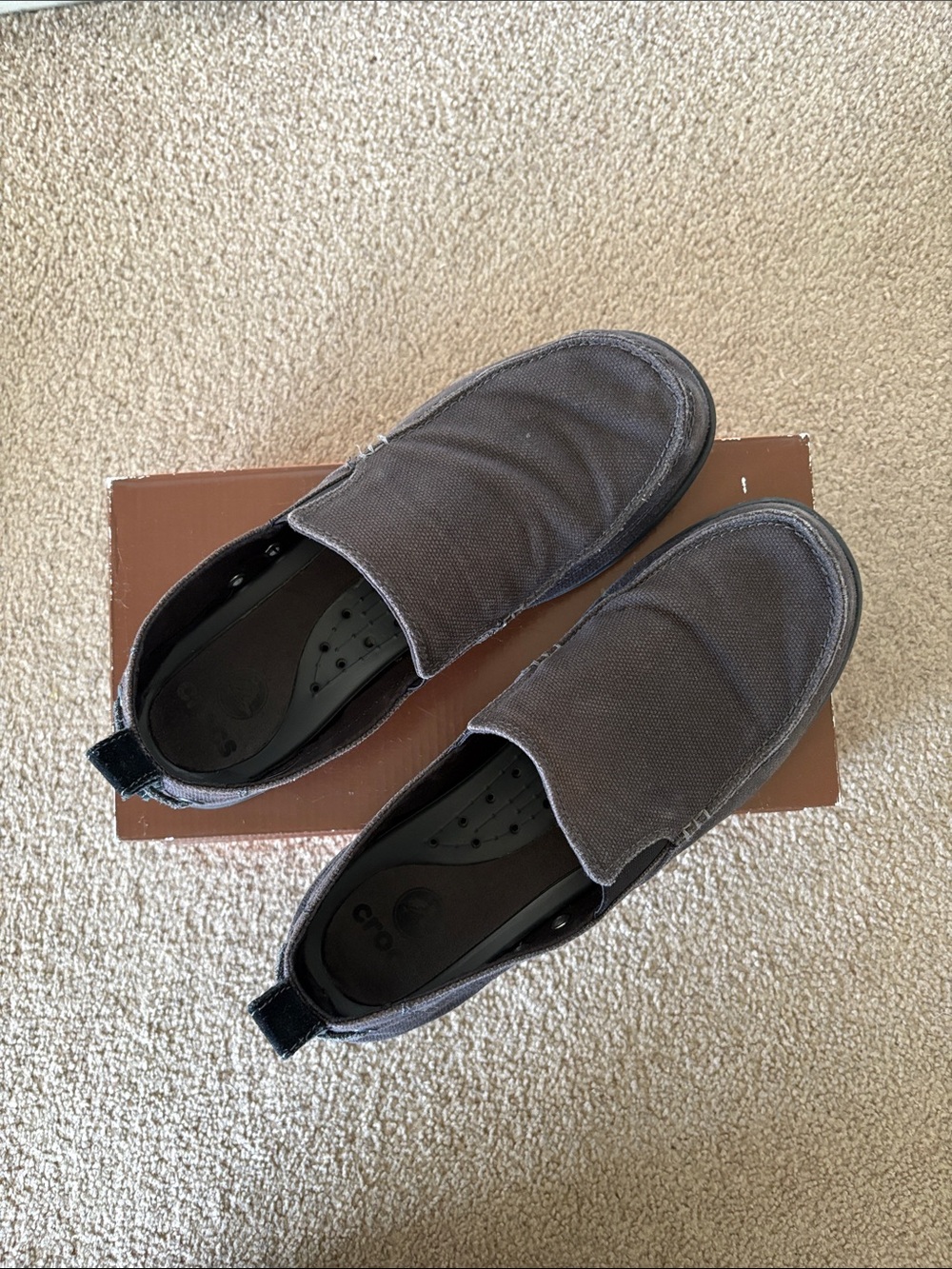 CROCS Men's  Canvas Slip-On Loafers; size 10